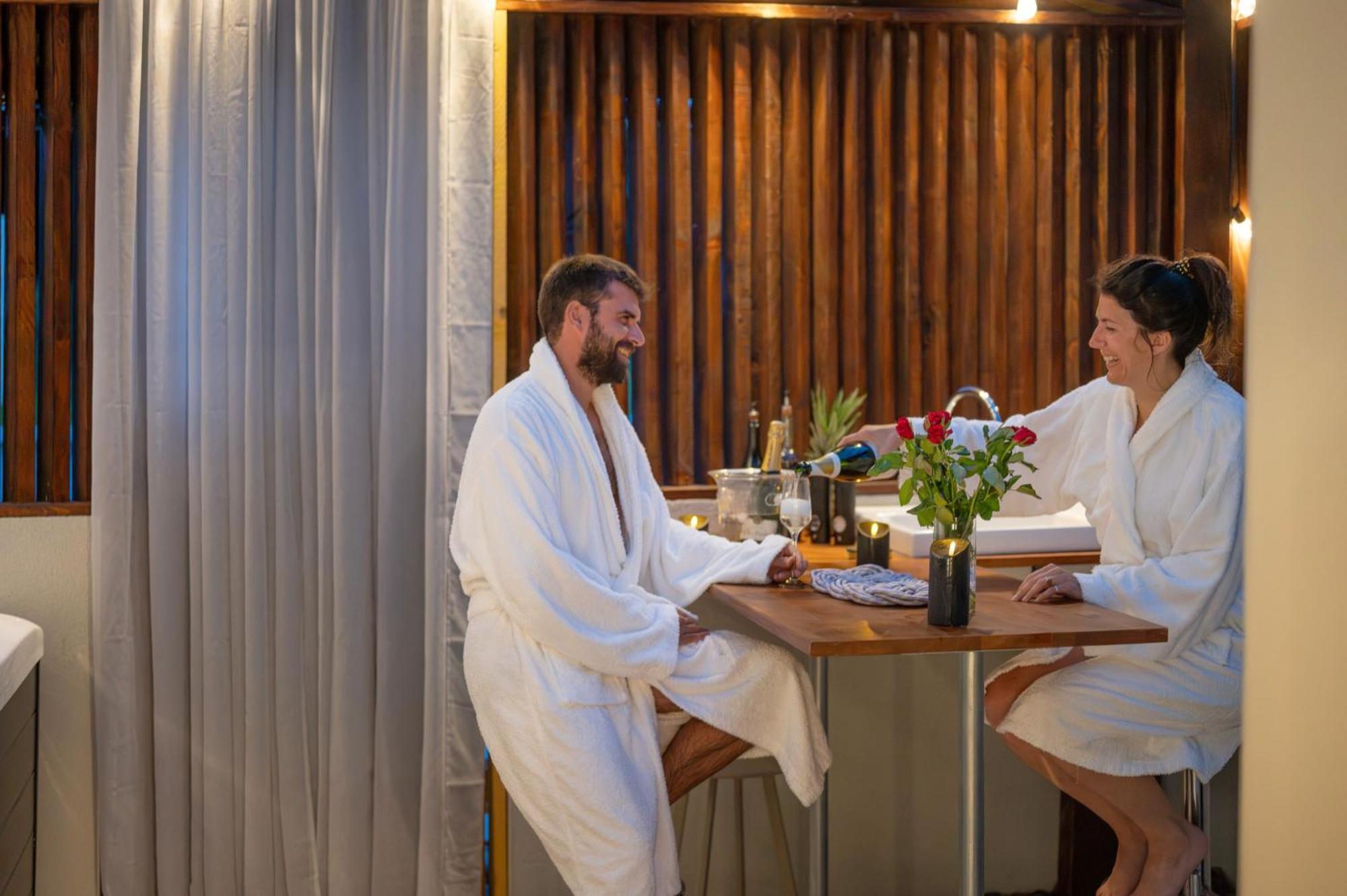 Yanna Lodge, Gite Classe 4 Etoiles Avec Spa Couvert Entierement Arrest Buitenkant foto